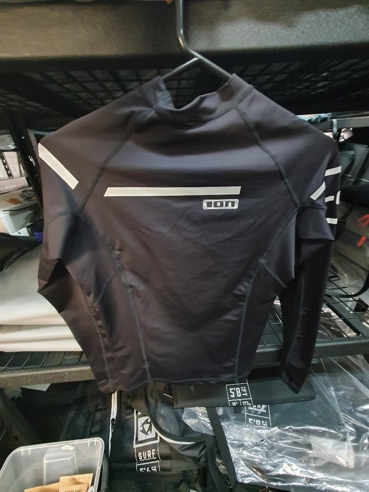 ION RASHGUARD