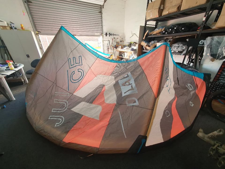 2023 DUOTONE JUICE DLAB EX-DEMO KITE